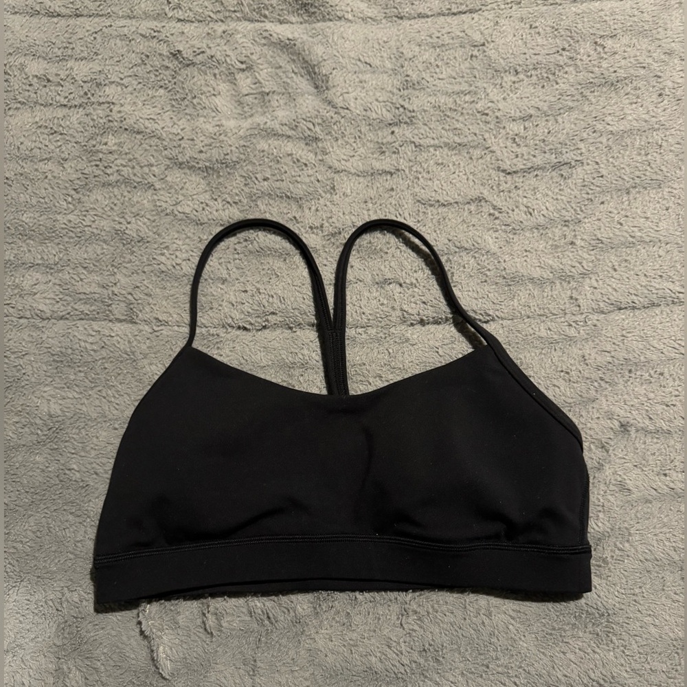 Lululemon sports bra size 6